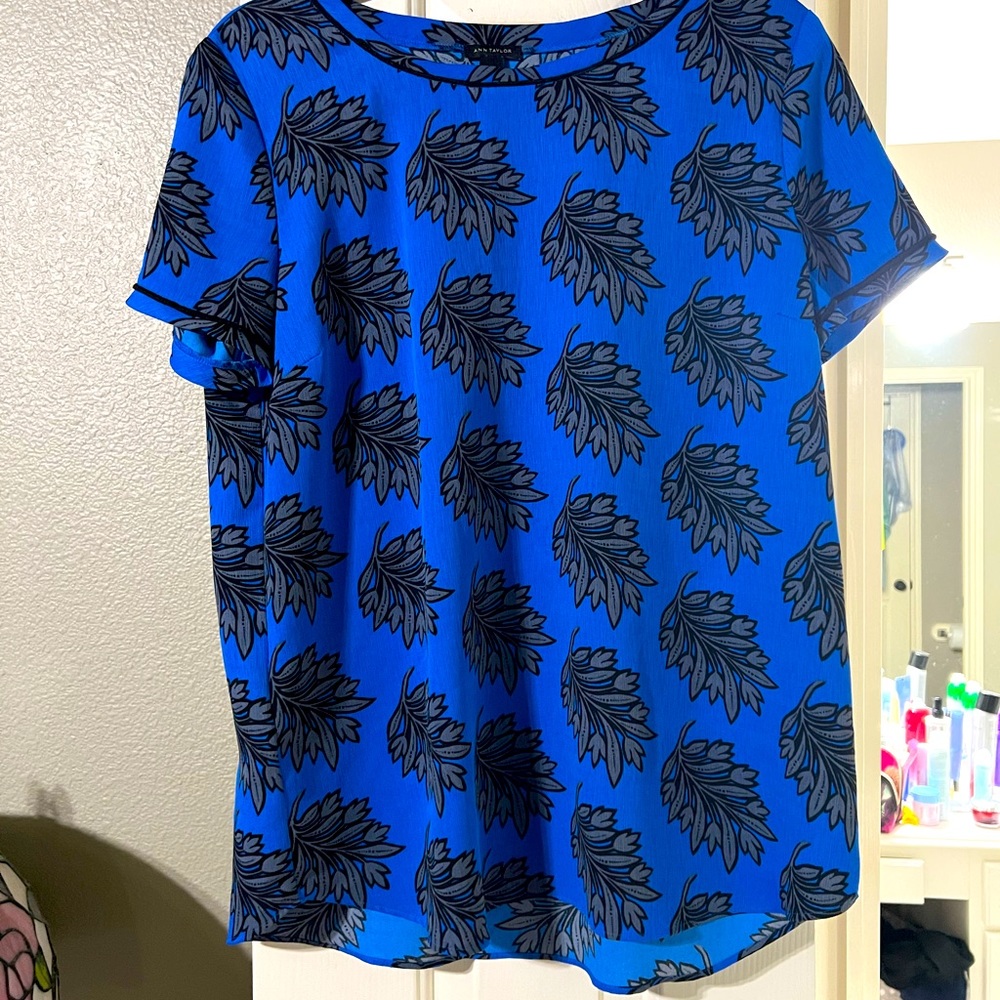 Ann Taylor Blue and Black Floral Top